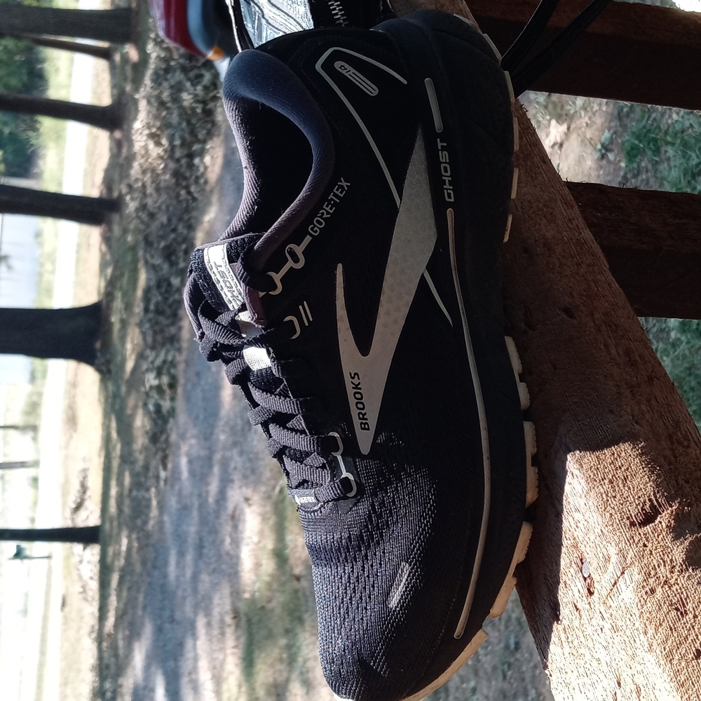 Shoes - Picture 2 of 3